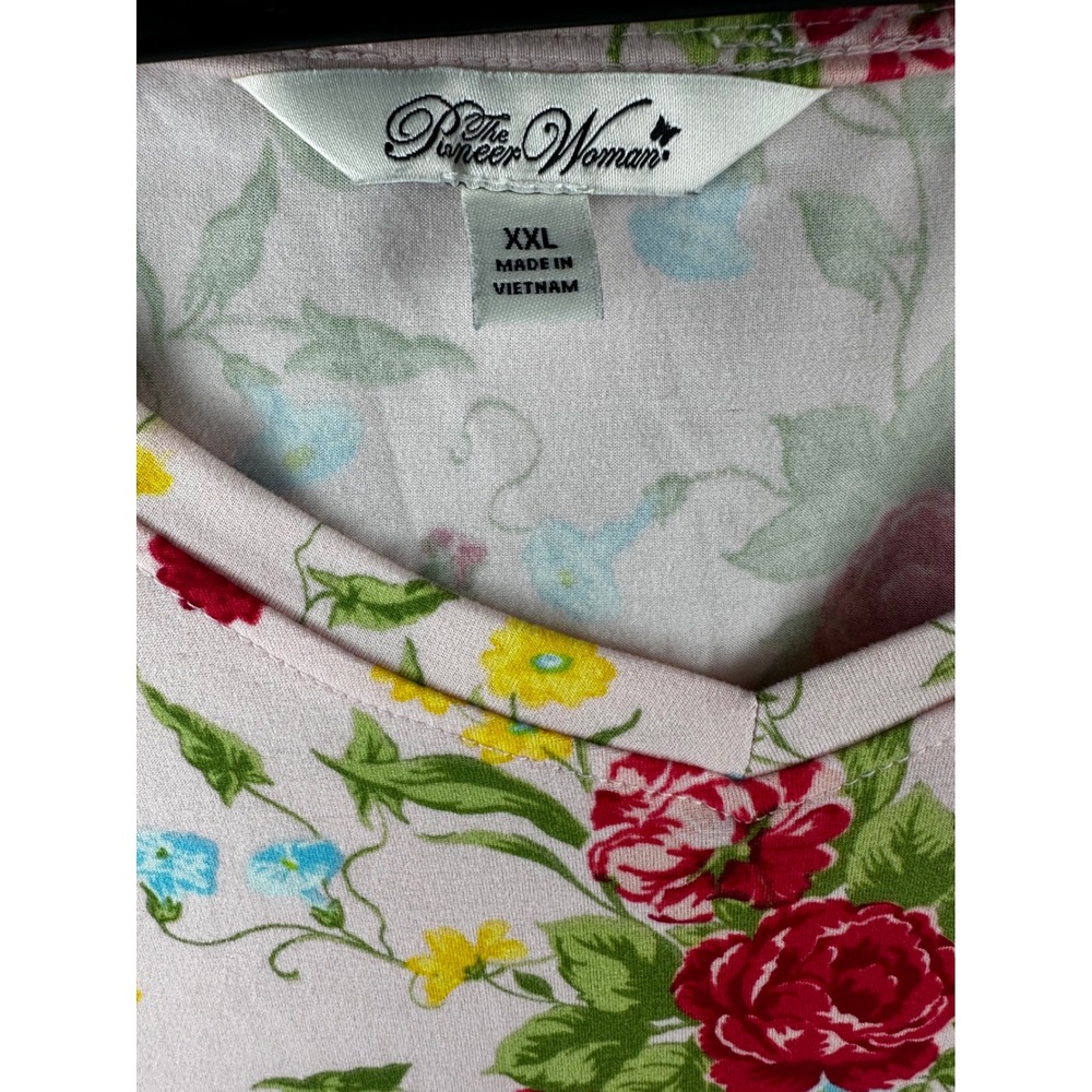 The Pioneer Women's Pink Floral Print 3/4 Sleeve Soft‎ V-Neck T-Shirt Size XXL - Picture 2 of 4
